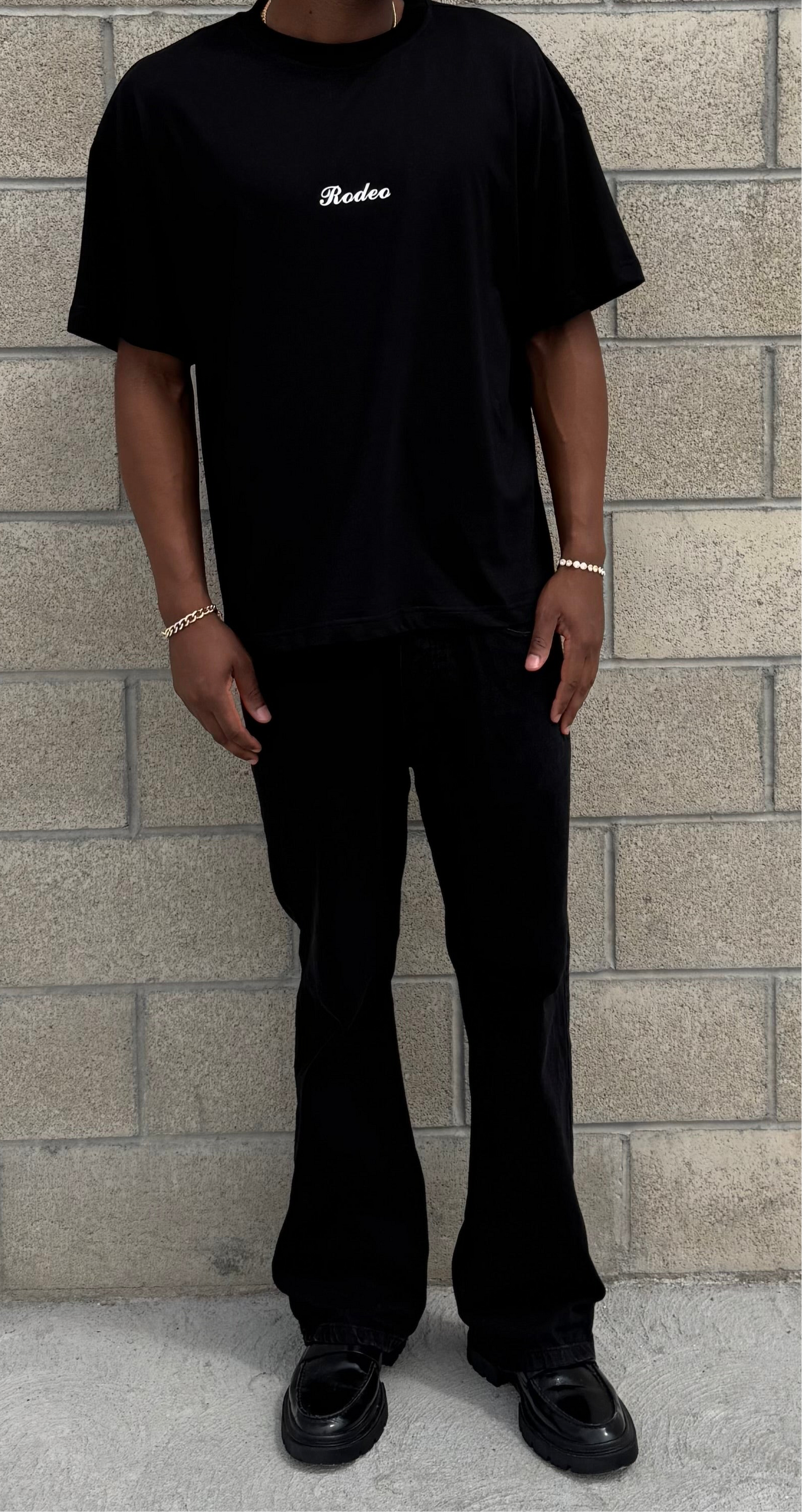 EVERYDAY LOGO TEE